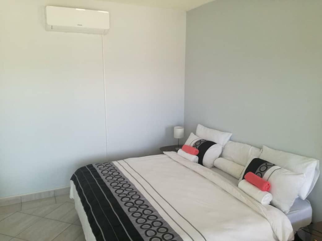 Millenium Guest House Rundu Exterior photo