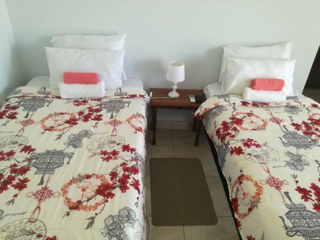 Millenium Guest House Rundu Exterior photo